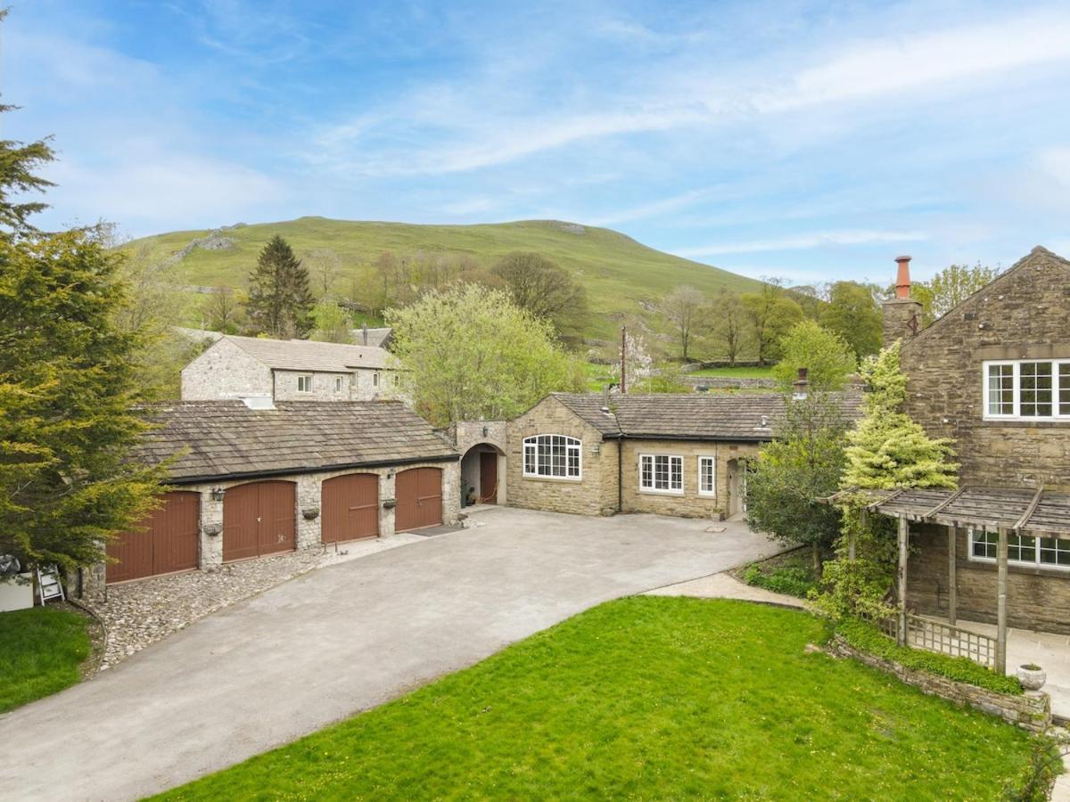 Central Malham Wellbeing Escape Hot Tub & Studio Exterior foto